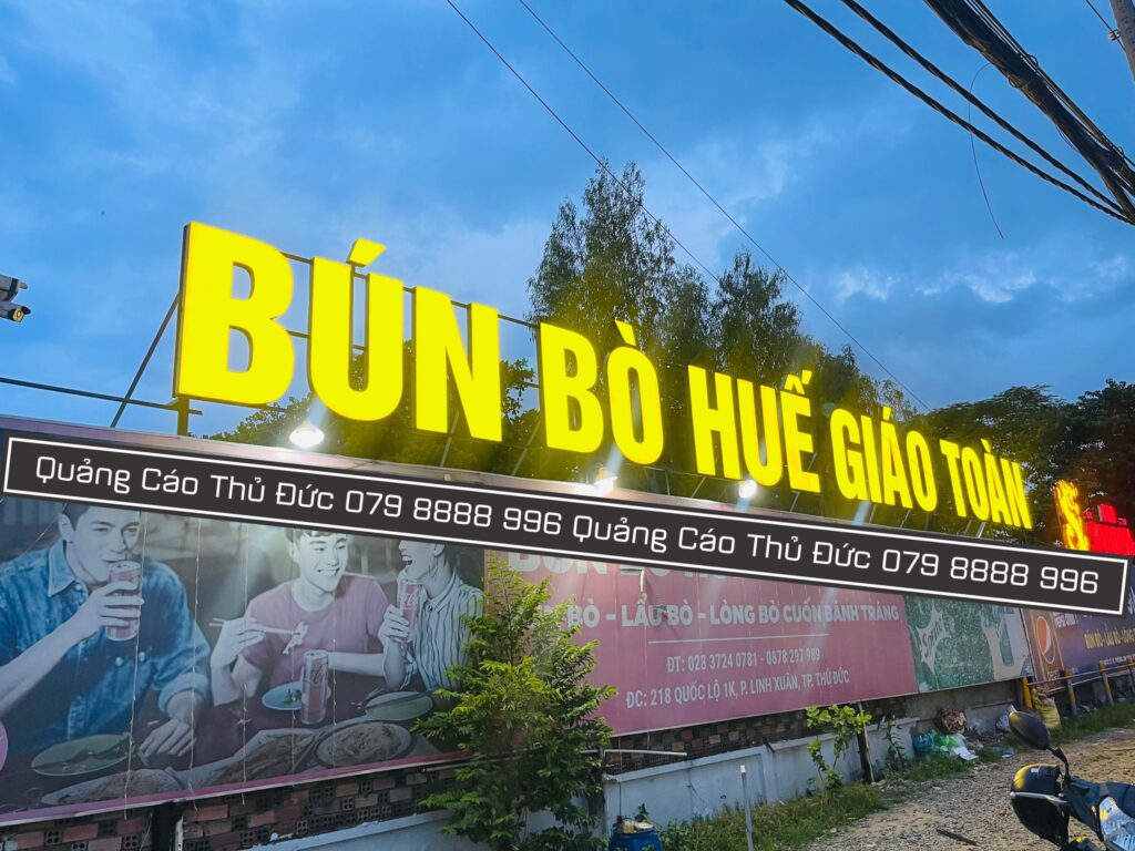 Bảng hiệu chữ nổi